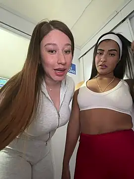 roouse লাইভ XXX চ্যাট