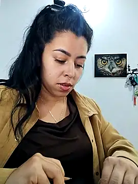 Luianna Chat XXX live