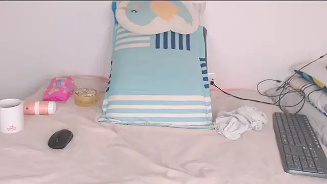 shunrei_saan élő XXX-chatje