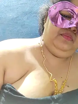 tamilthanushri's Live XXX Chat