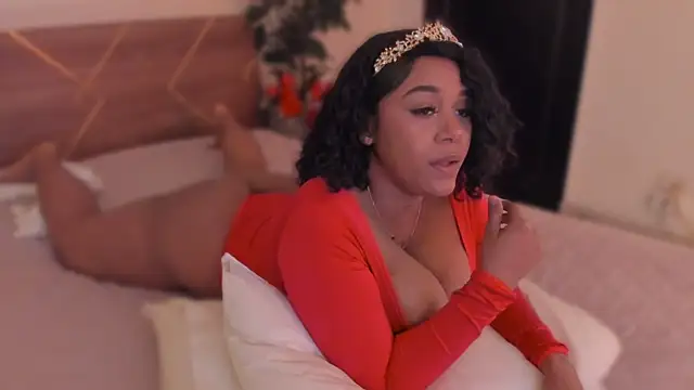 Chatroom XXX en direct de YariRose