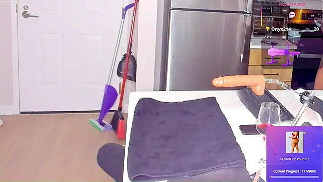 CarmenCash__: απευθείας συνομιλία ΧΧΧ