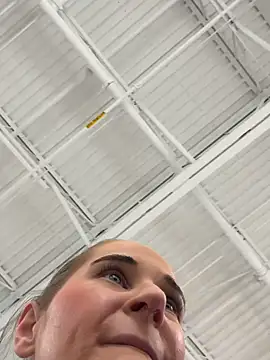 lolabunny9 webkamerás műsora