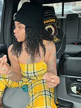 HaloRodeoLover2 live XXX chat