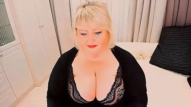 BIGTITSBBWのライブXXXチャット