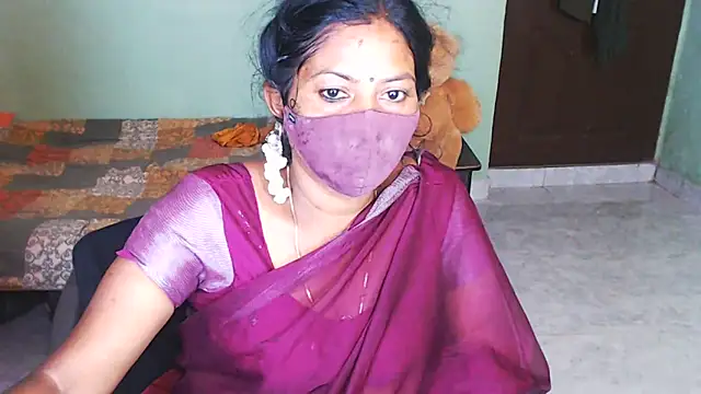 Chatroom XXX en direct de HotGulabi