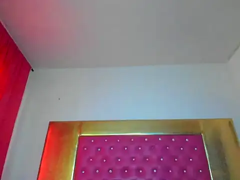 Show modela Ciara_HotTs na web-kameri