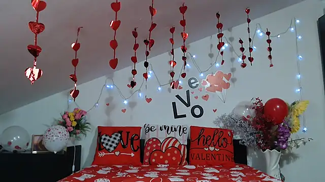 SweetMaddy888: онлайн-секс-чат