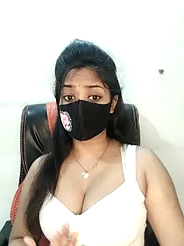 Tapur- élő XXX-chatje