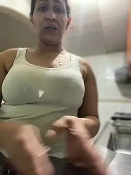 Carola-Ross élő XXX-chatje