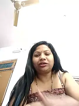 Cute-Janvi20 élő XXX-chatje