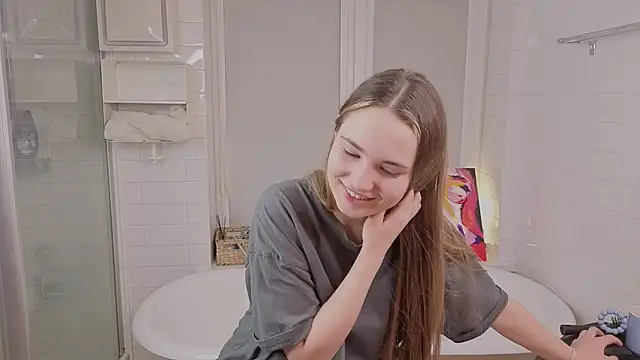 LeenaPuita Chat XXX in diretta