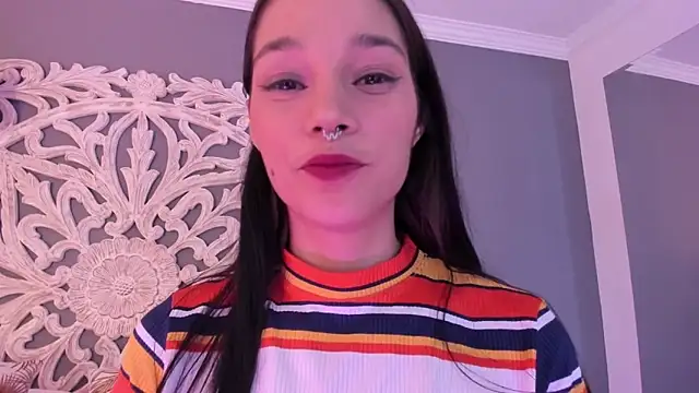 XXX chat uživo modela loraineblake