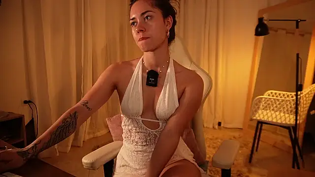 Madisonlara1 লাইভ XXX চ্যাট