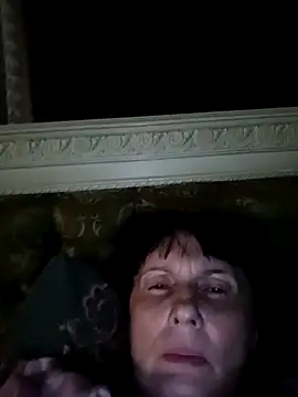 MelanyBanks live XXX chat