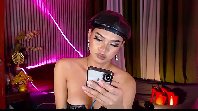 Unforgettablejulia's Webcam Show