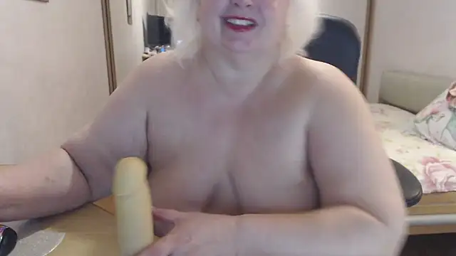 Norimara élő XXX-chatje