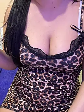 Sukaraan Live XXX chat