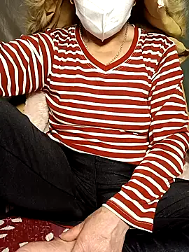 Chat +18 de LoveShae_01 ao vivo