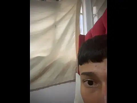 glopetitooo webcam show