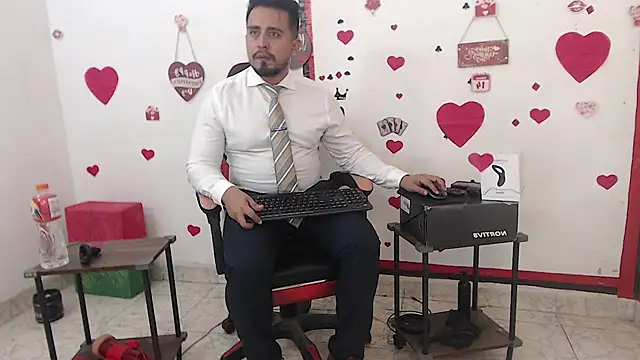 Chat XXX en directo de KalethBigDick