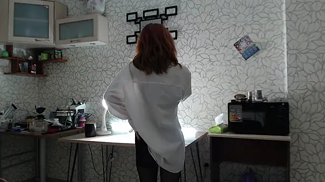 Pertunjukan Kamera Web SolarAdrienne