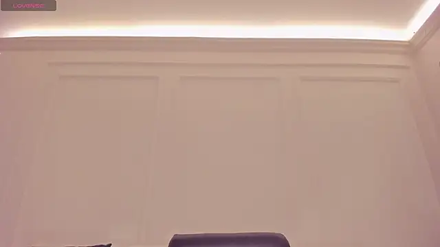 XXX chat uživo modela SunnyRivers