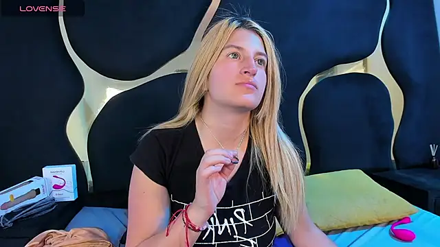 Chat XXX Live GiaRoussel