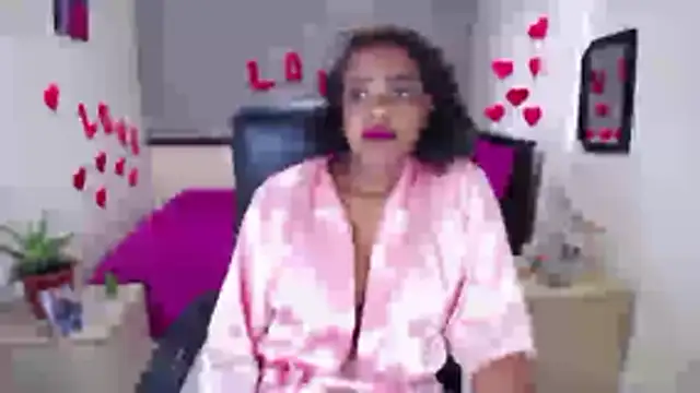 دردشة EvaFoxter الجنسية المباشرة