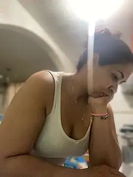 Carola-Ross 라이브 XXX 채팅