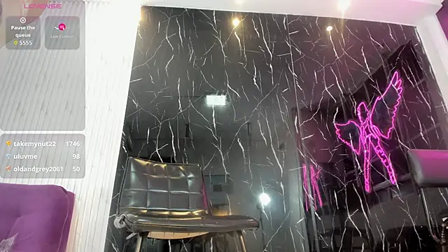 Nini_Beyker Live XXX-chat