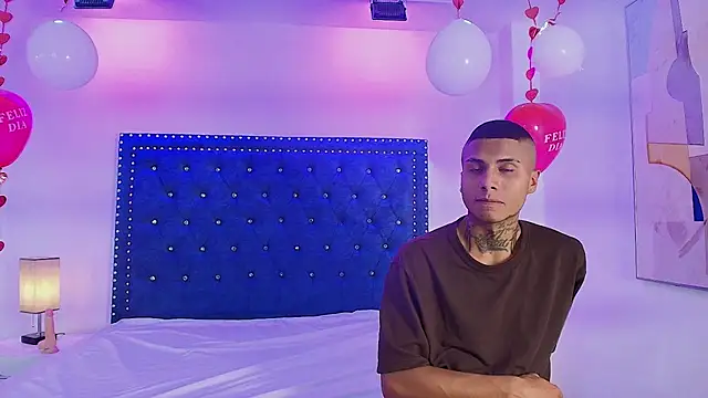 Damian_and_roxanne 라이브 XXX 채팅