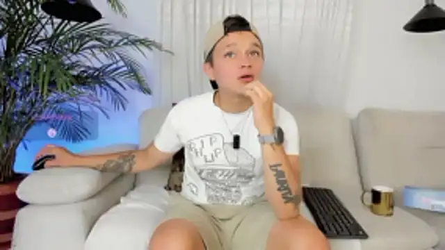 Tim_wolfのウェブカメラショー