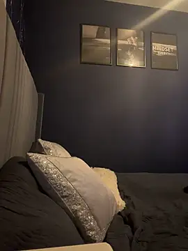 XXX chat uživo modela Sky25x