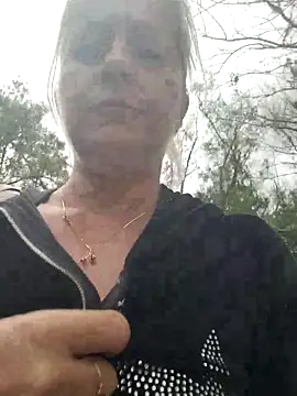 NikkiBlisss 现场XXX聊天