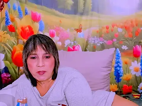 Chat +18 de indianroxy ao vivo