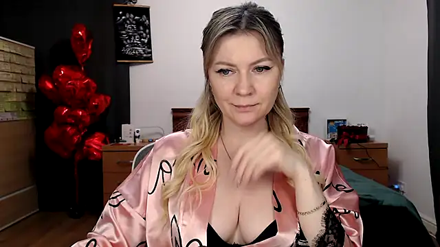 دردشة ParadiseAlina الجنسية ا لمباشرة