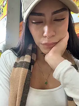 Bonny_Eva: απευθείας συνομιλία ΧΧΧ