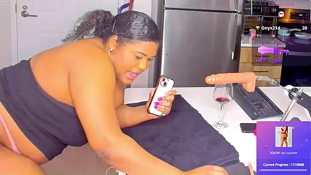 CarmenCash__n Webbikameraesitys