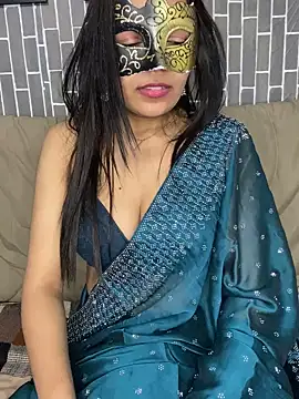 __butterfly___ élő XXX-chatje