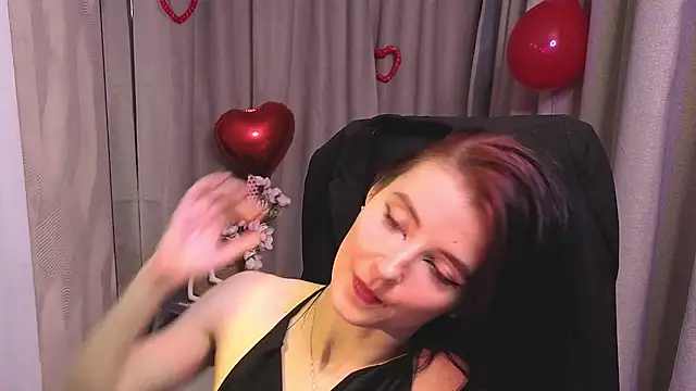 NicoleLuxe: онлайн-секс-чат