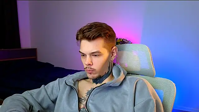 XXX chat uživo modela DENIS_HERE