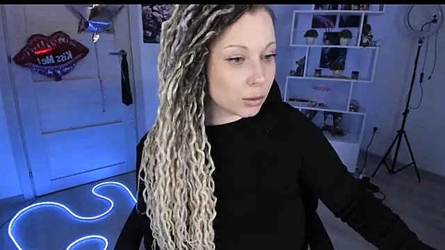 HoneySallyMoore: онлайн-секс-чат