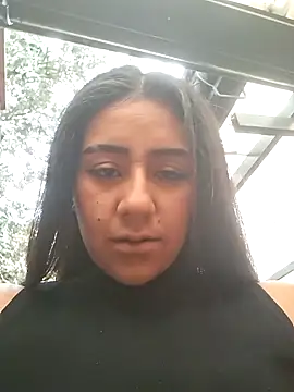 CAROLINE__07 লাইভ XXX চ্যাট