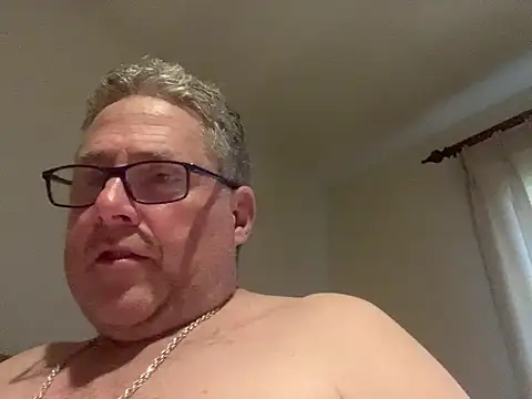 iwantutocum1X 网络视讯表演