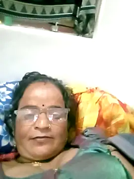 kiiuu_sexe Show in webcam