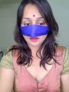 WetDollX élő XXX-chatje