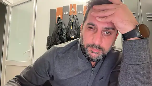 XXX chat uživo modela TARKAN1