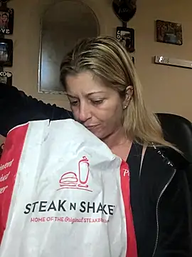 NikkiBlisss live XXX chat