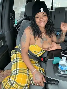 แชท XXX สดของ HaloRodeoLover2